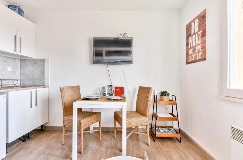 Studio Avec Piscines A 500M De La Plage Bandol Εξωτερικό φωτογραφία